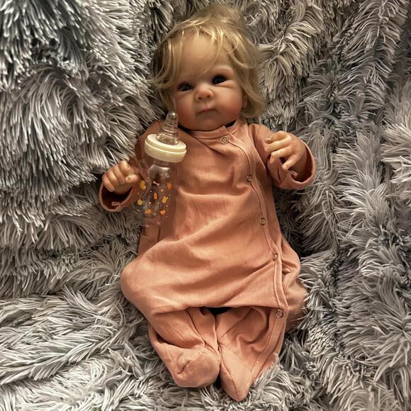 Reborn Baby Girl Doll Cloth Body Full Silicone Vinyl Limbs & Accessories (NEW) - Picture 4 of 13